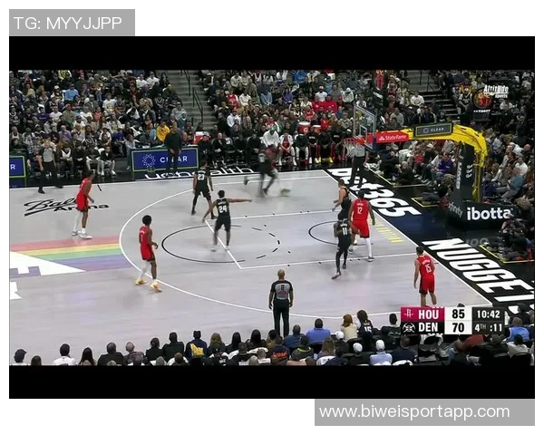 乌度卡强调KD身边球员配置应令对手忌惮包夹策略